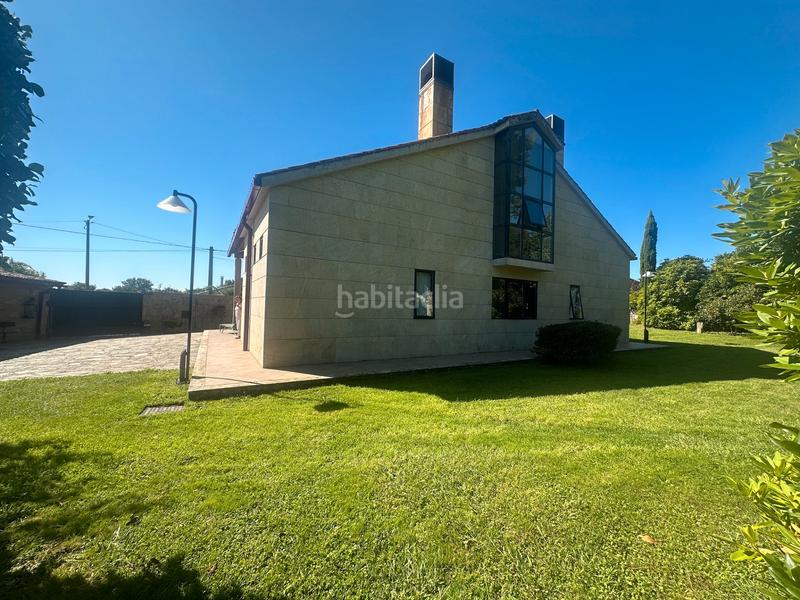 Foto 9d3fd563-5268-4c6c-b629-8695a7cd7275. Chalet avec cheminée chauffage parking piscine dans Teo