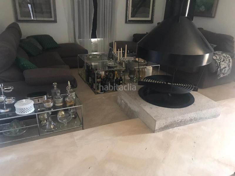 Foto fa3778c9-1ada-4101-803c-9bd6699e3b40. Chalet avec cheminée chauffage parking piscine dans Teo