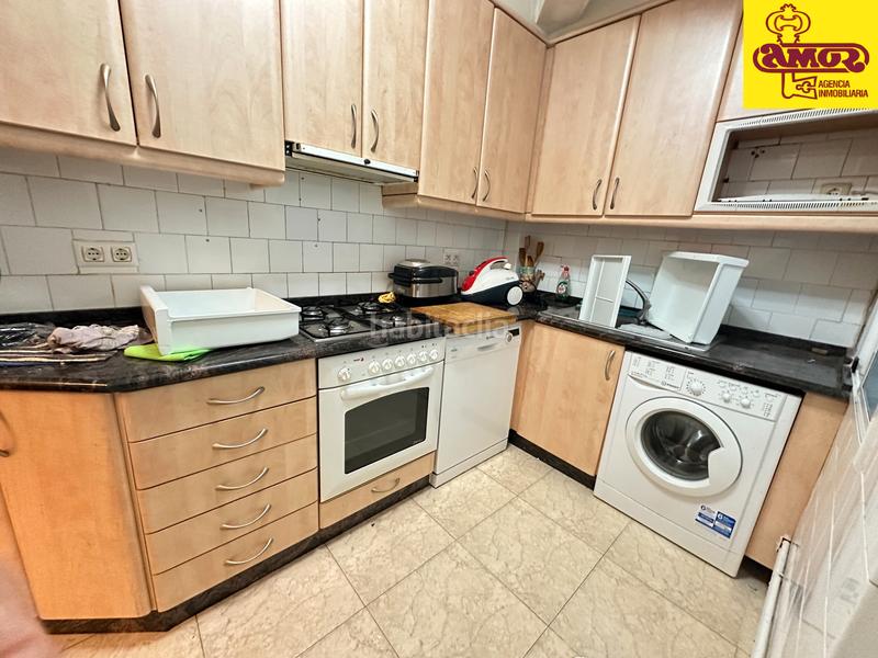 Foto 5fbe3a4a-8601-4aa9-b326-0f56ec3aa1d4. Piso  en venta en plaza roja en Ensanche - Sar Santiago de Compostela