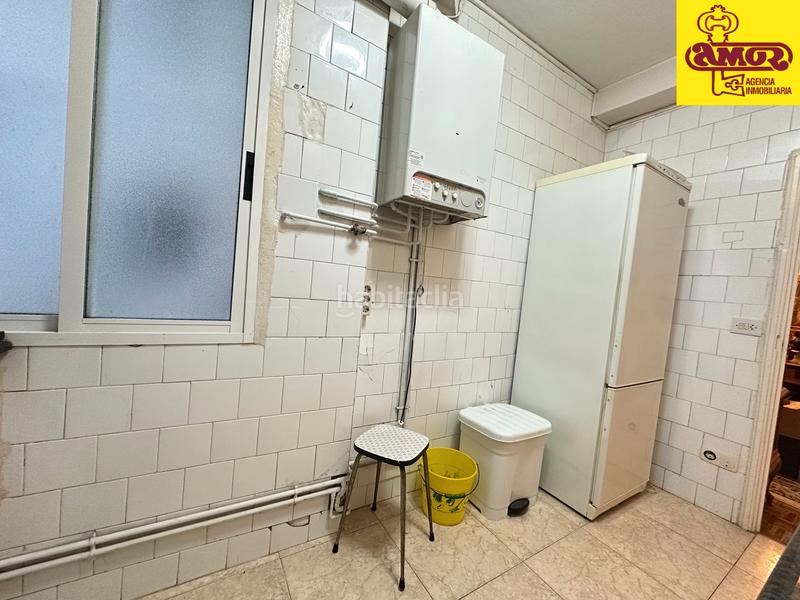 Foto 69ff048f-3165-45bb-85c1-1ce3e7787280. Piso  en venta en plaza roja en Ensanche - Sar Santiago de Compostela