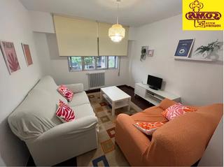 Miete Etagenwohnung  Rúa de san pedro de mezonzo. Piso en alquiler en san pedro de mezonzo - ensanche