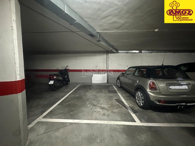 Foto 271e0e17-4ebf-43f5-8a77-748eb524d3a7. Parking coche garaje en venta en calle do castrón douro - ensanche en Santiago de Compostela