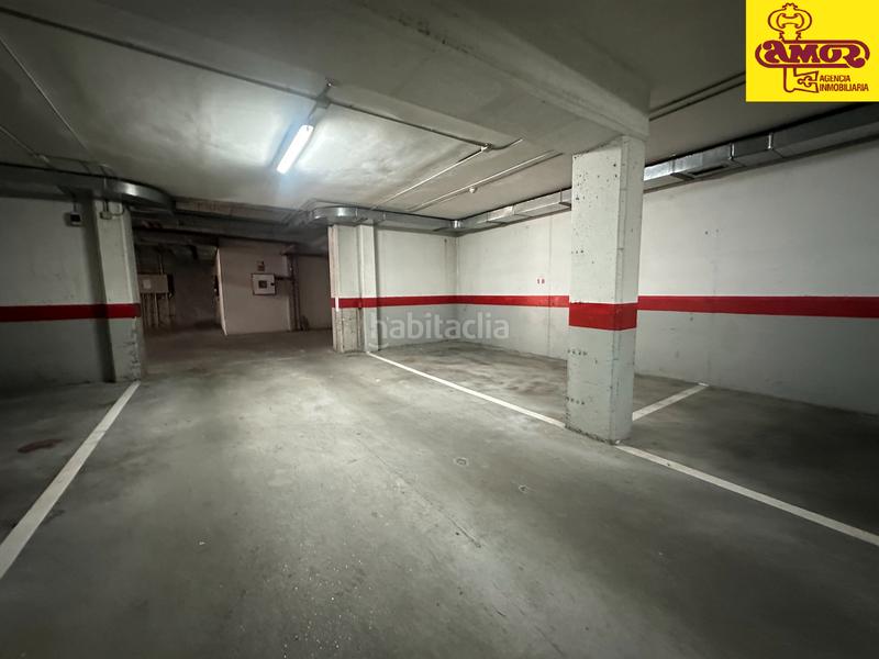 Foto 30d89f55-2702-454d-8ba8-5f3e9ae0e2da. Parking coche garaje en venta en calle do castrón douro - ensanche en Santiago de Compostela