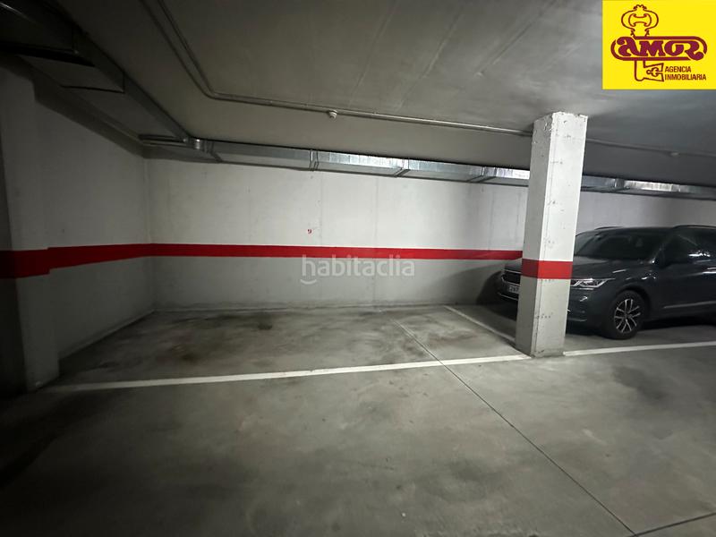 Foto b9ae74a0-bf6d-4b95-9c74-713886294eb5. Parking coche garaje en venta en calle do castrón douro - ensanche en Santiago de Compostela