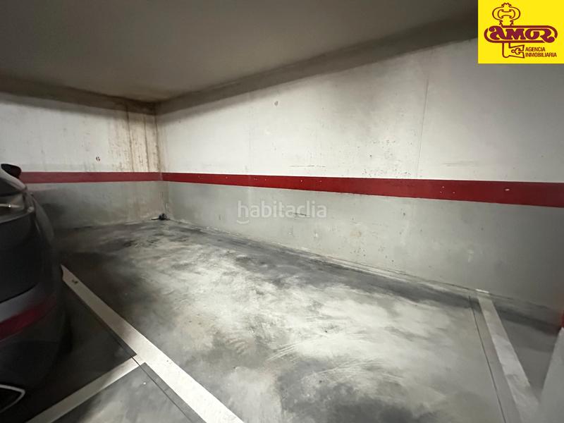 Foto bf3d9bfa-68d7-4ee4-a5c0-916307e6b5cf. Parking coche garaje en venta en calle do castrón douro - ensanche en Santiago de Compostela