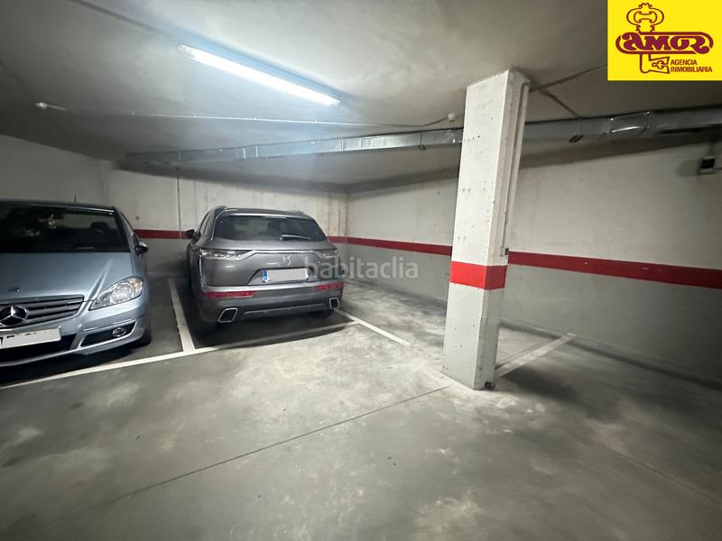 Foto df3b290f-79c1-4ae3-a5a3-683849fd4f4a. Parking coche garaje en venta en calle do castrón douro - ensanche en Santiago de Compostela