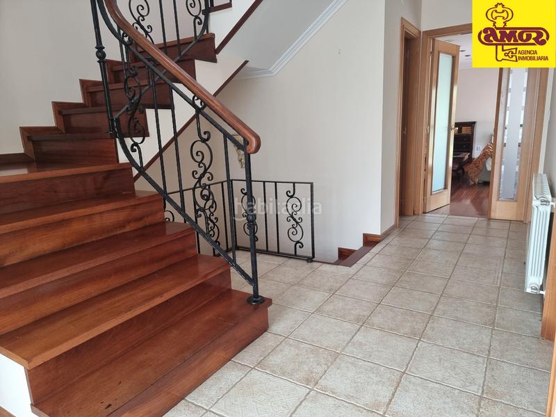 Foto 03fd0c85-0d73-4804-8eff-2ad58ed99dbf. Xalet amb aparcament piscina a Parroquias de Santiago Santiago de Compostela