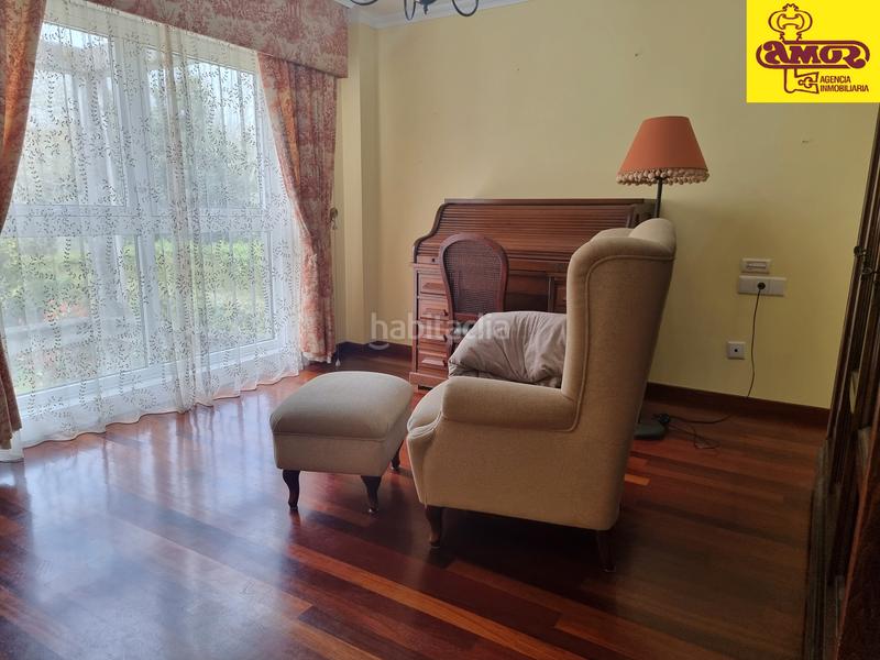 Foto 14e4a4fb-bb21-4ecf-bb5d-e6deaca691a2. Xalet amb aparcament piscina a Parroquias de Santiago Santiago de Compostela