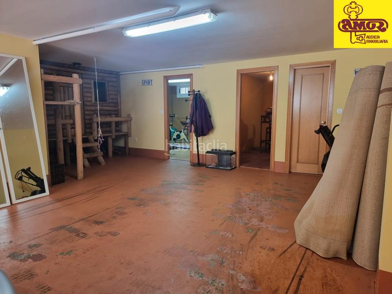 Foto 153d3042-f04a-4f11-b616-527244f38471. Xalet amb aparcament piscina a Parroquias de Santiago Santiago de Compostela