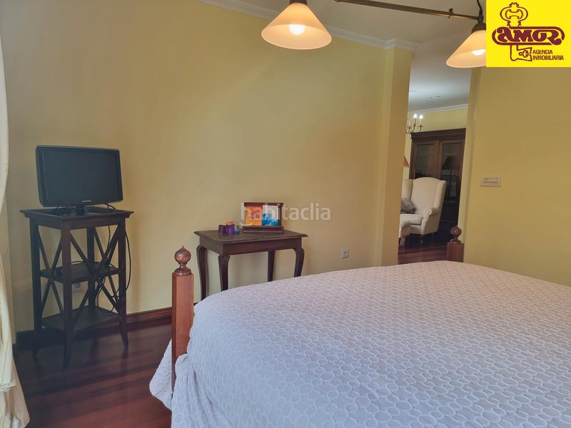 Foto 79ecddf5-d86b-4273-8c9a-4819fc06f63a. Xalet amb aparcament piscina a Parroquias de Santiago Santiago de Compostela