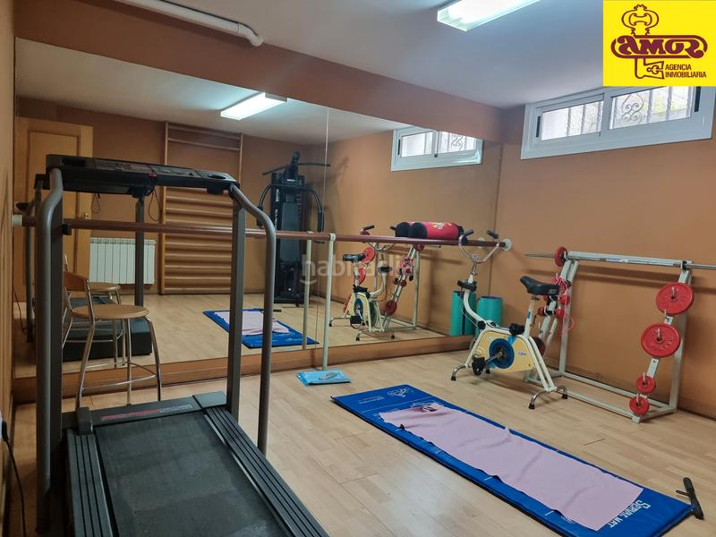 Foto f07b7fe1-9fb3-43c3-9637-7b5f9a868d5a. Xalet amb aparcament piscina a Parroquias de Santiago Santiago de Compostela