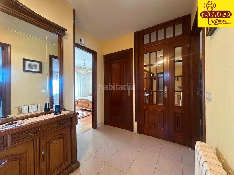 Foto 444a8315-5029-44ac-8c2f-b880203d382d. Casa amb calefacció aparcament a Castiñeiriño - Cruceiro de Sar Santiago de Compostela