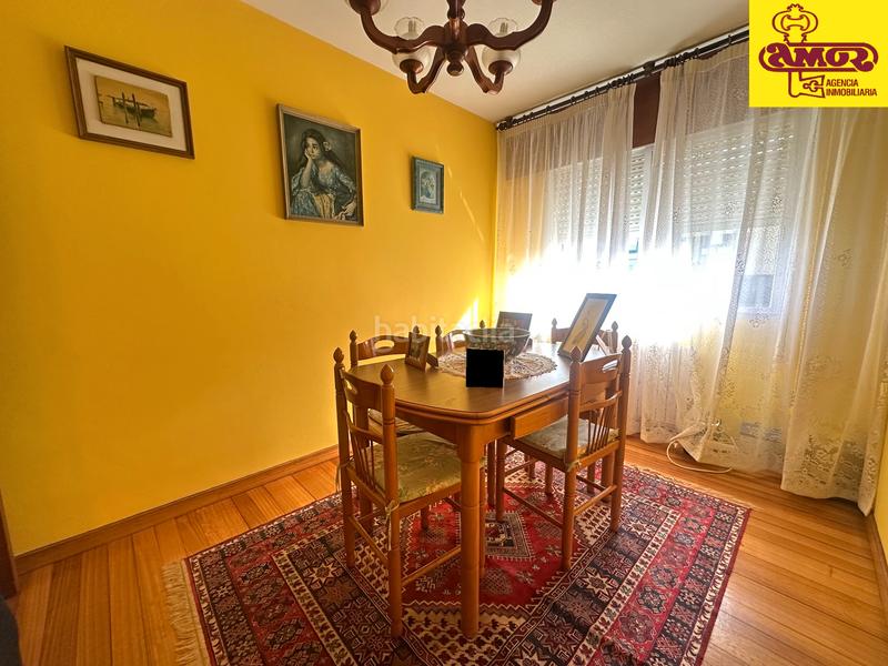 Foto 48cbcdab-d265-4868-835f-17666a3e6737. Casa amb calefacció aparcament a Castiñeiriño - Cruceiro de Sar Santiago de Compostela