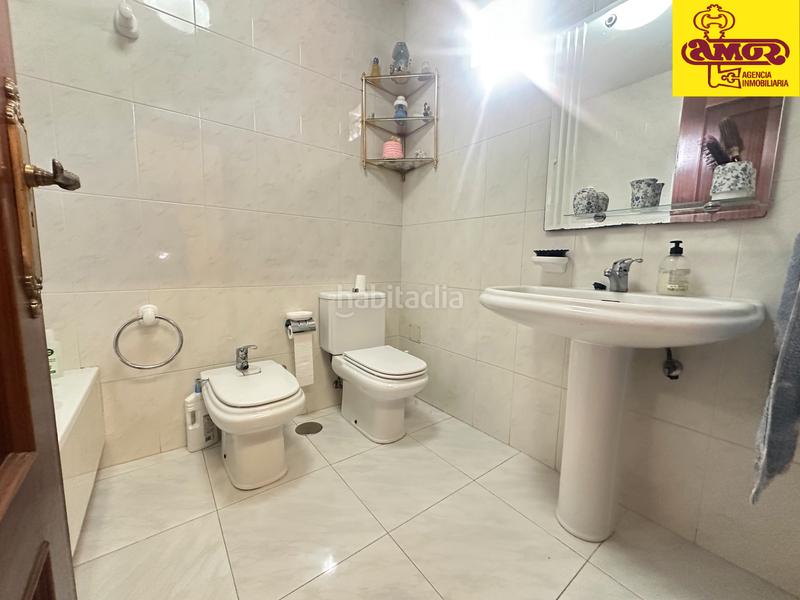 Foto 9ded2902-ae7c-45eb-9258-43ae80db5988. Casa amb calefacció aparcament a Castiñeiriño - Cruceiro de Sar Santiago de Compostela