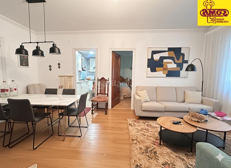 Foto 0638f4fd-f3f3-4f48-9e55-d8e249ecc5df. Appartamento con riscaldamento in Ensanche - Sar Santiago de Compostela