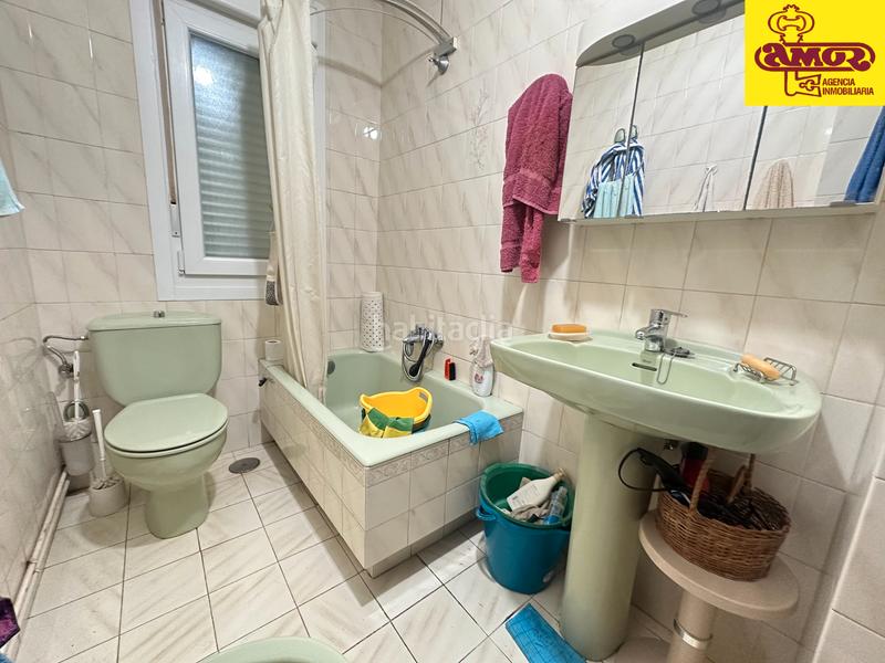 Foto 198de7d7-e8c5-4ea4-95be-bc121e59acde. Appartamento con riscaldamento in Ensanche - Sar Santiago de Compostela