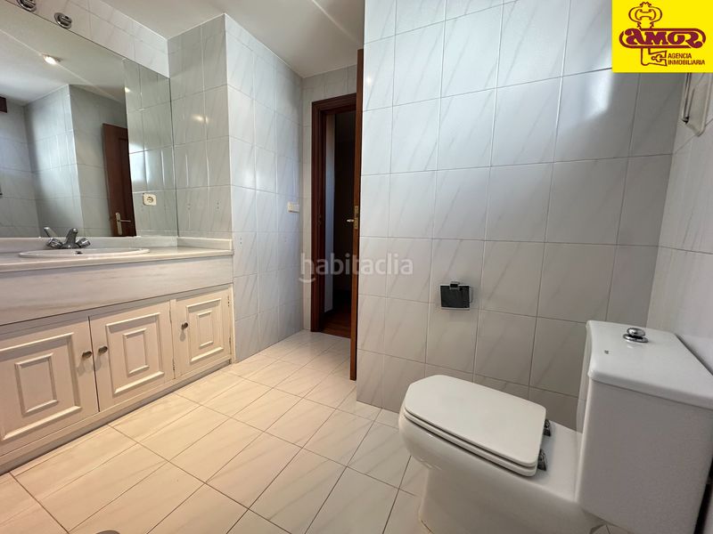 Foto 290b05b9-429b-4208-9664-e408097c9559. Piso ático en venta en calle do hórreo - en Ensanche - Sar Santiago de Compostela