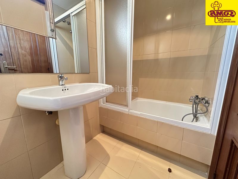Foto f04aa002-189a-4169-a2d6-60028d448b62. Piso ático en venta en calle do hórreo - en Ensanche - Sar Santiago de Compostela