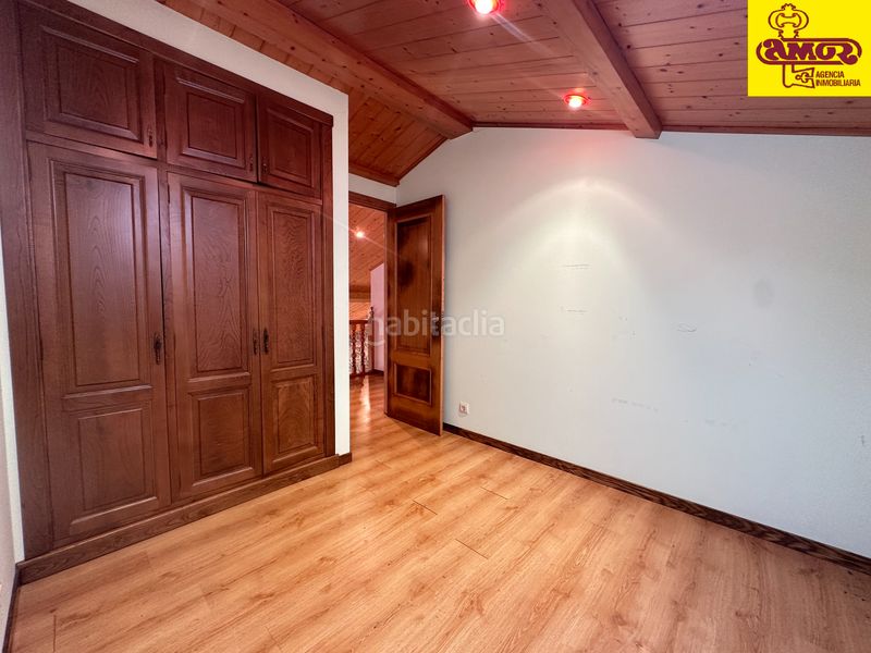 Foto 4b0fd089-a796-47a6-92e8-1d33f7cde546. Casa amb aparcament a Bertamirans Ames