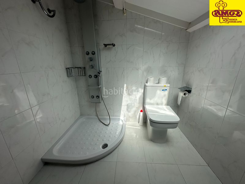 Foto 633aa6d2-b547-4851-a7cd-27e4bd75f803. Casa amb aparcament a Bertamirans Ames