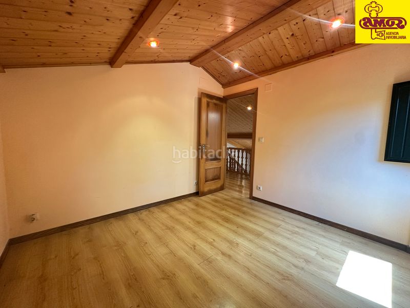 Foto 6a5397c1-eff3-4063-9efd-94dd007e0d24. Casa amb aparcament a Bertamirans Ames