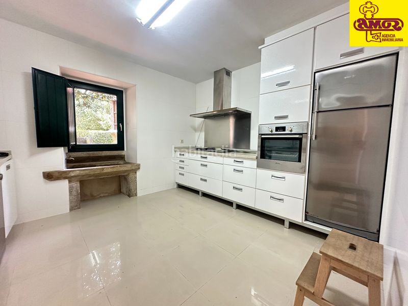 Foto 9279b199-61a9-49ad-b353-9872ce4b9242. Casa amb aparcament a Bertamirans Ames