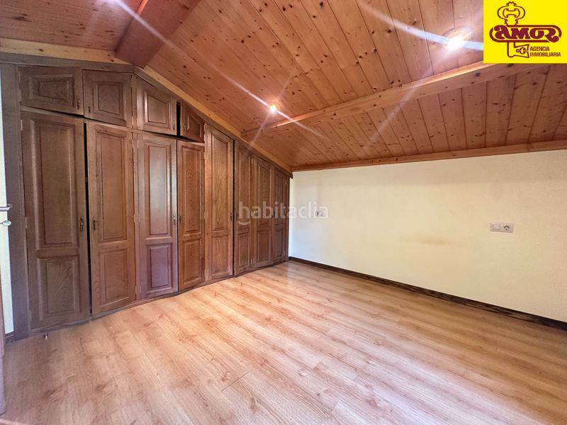 Foto aead10ca-c3ed-41f8-bb0e-1d458ffbd178. Casa amb aparcament a Bertamirans Ames