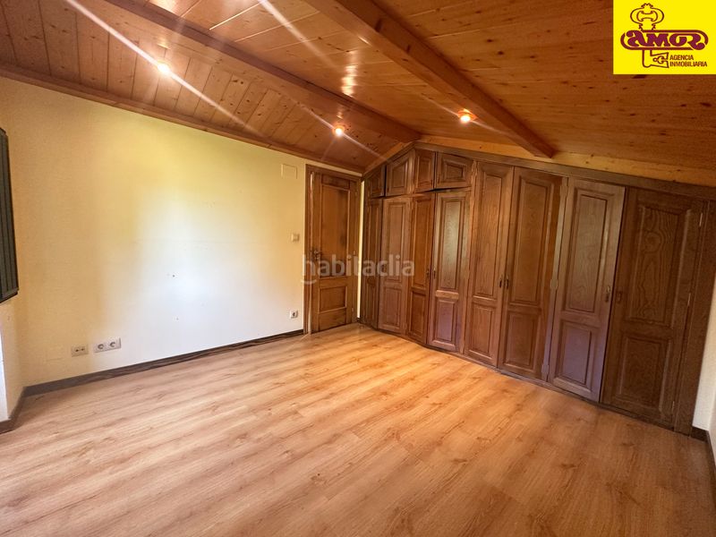 Foto e14f9f57-cfa3-4cf5-9ca9-bbdbe1479610. Casa amb aparcament a Bertamirans Ames