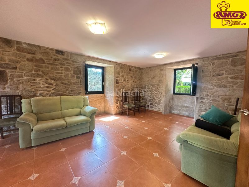 Foto fb8a5c6e-44fb-427e-8fca-ce4444280d31. Casa amb aparcament a Bertamirans Ames