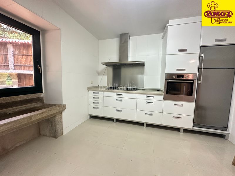 Foto fd65f3b0-d192-4ae9-a066-28958a8ba9a3. Casa amb aparcament a Bertamirans Ames