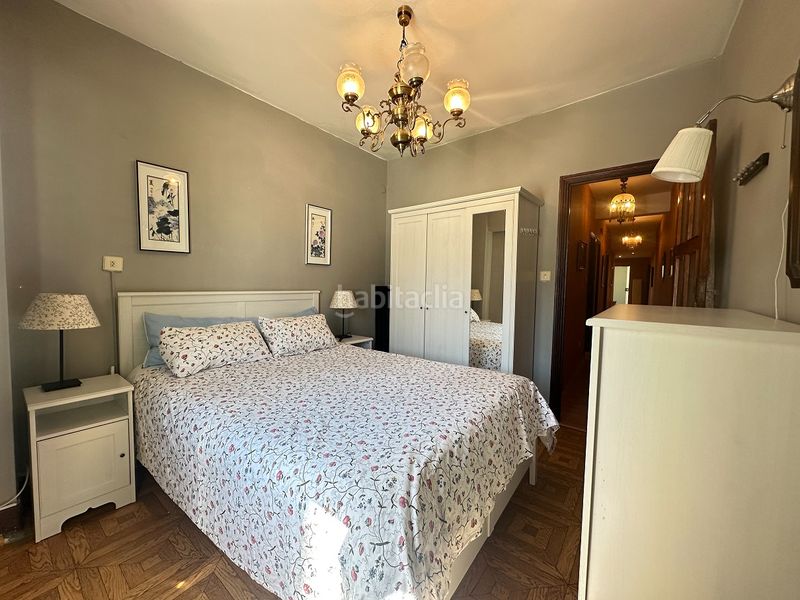 Foto cfe1df7b-9564-416e-8f32-9fed5c035fd1. Piso  en venta en san pedro de mezonzo - plaza roja en Santiago de Compostela
