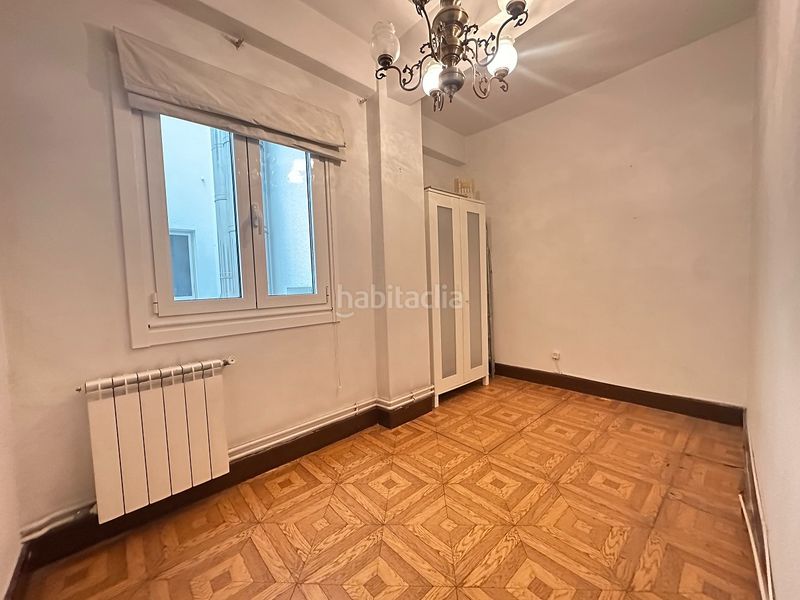 Foto dda8d198-5a49-4eab-b8da-ad9b2513873f. Piso  en venta en san pedro de mezonzo - plaza roja en Santiago de Compostela