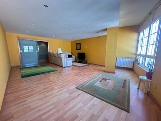 Flat  Rúa de san pedro de mezonzo. Piso en venta en san pedro de mezonzo - plaza roja