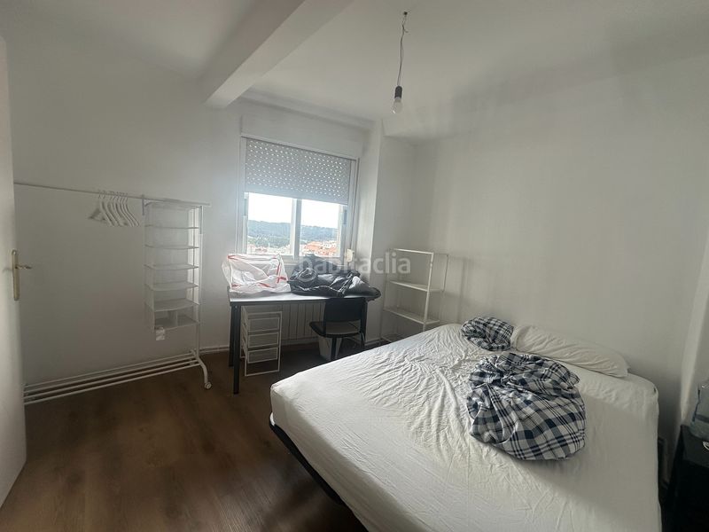 Foto 2753cebd-f2d7-4a0f-ad02-9af2ed2b6b09. Rent flat with heating in Ensanche - Sar Santiago de Compostela