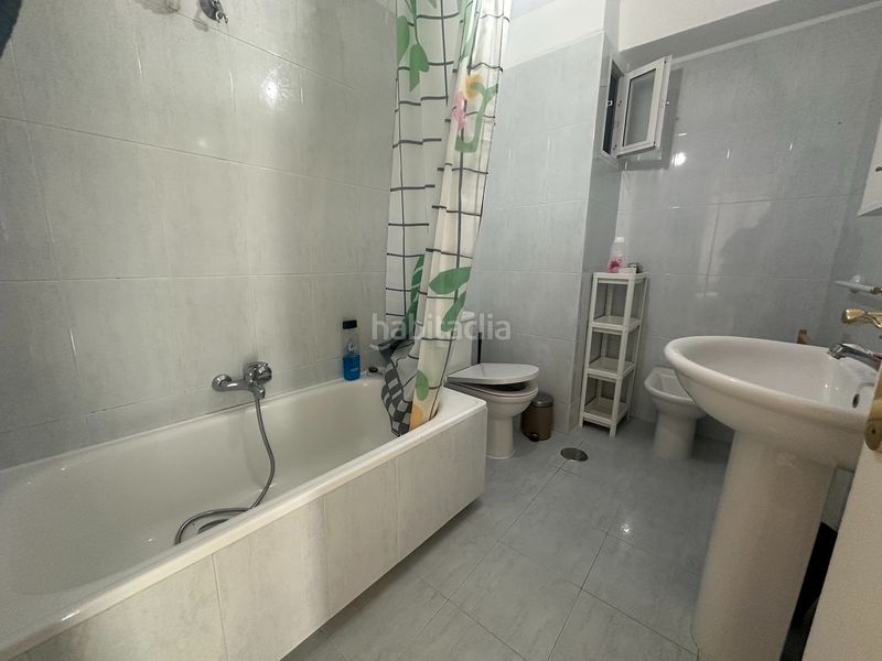 Foto d64ff584-567f-44ea-bdba-dbc48a542467. Rent flat with heating in Ensanche - Sar Santiago de Compostela