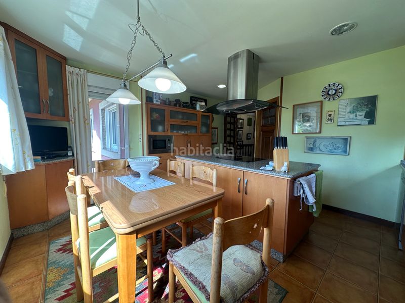 Foto 0a68775f-3bde-4a93-9441-c3bd6b210bce. Chalet  independiente en cacheiras - concello . en Teo