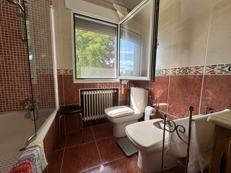 Foto e7885f90-1296-420a-b394-d59ddc51bcb8. Chalet  independiente en cacheiras - concello . en Teo