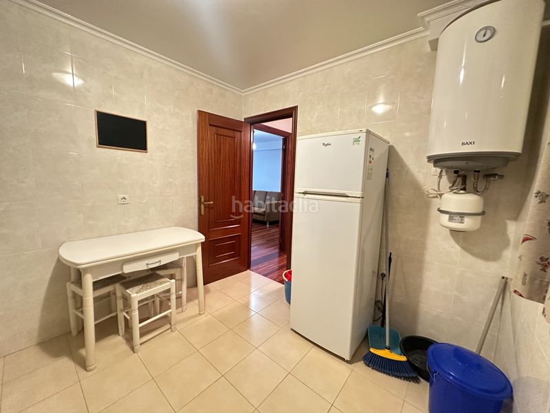 Foto 01895f9c-9f79-4549-9543-96c67fdd0668. Rent flat with heating in Ensanche - Sar Santiago de Compostela