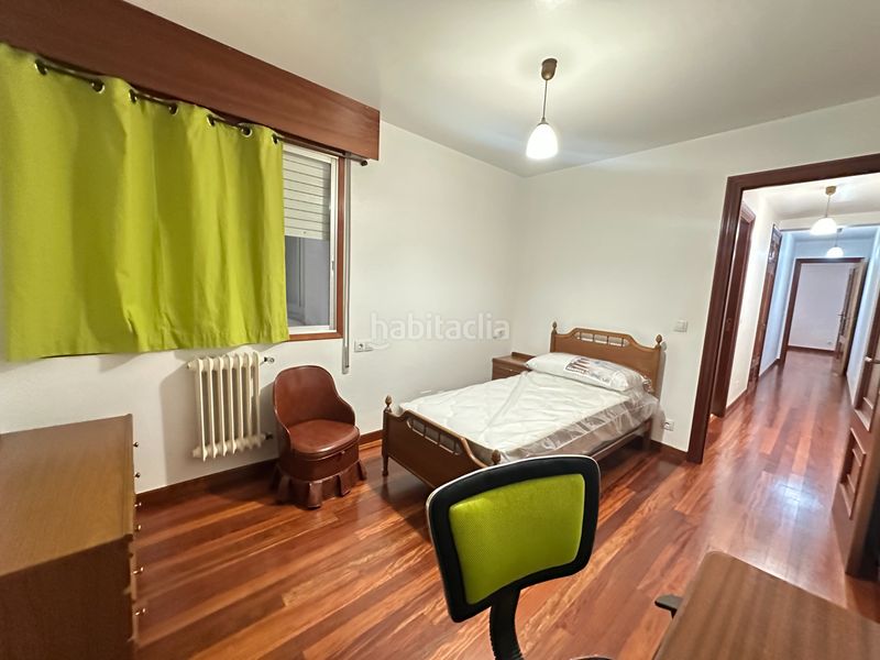 Foto ac1cd7ff-0a00-4d71-a4f6-a80f75065f25. Rent flat with heating in Ensanche - Sar Santiago de Compostela
