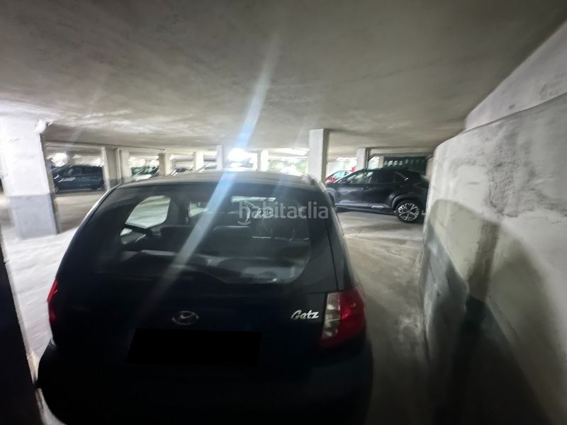 Foto a667c517-231f-449e-a573-c376df0df8a8. Car parking in Campus Sur - Santa Marta Santiago de Compostela