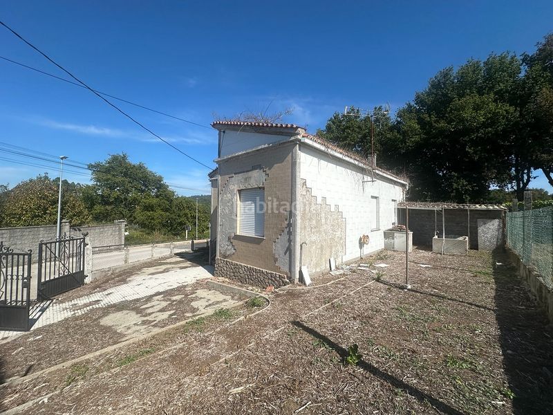Foto 2aa2ab2a-7ca3-4030-b14b-0e5e46a9bcf4. Casa amb calefacció aparcament a Teo