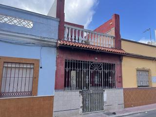 Casa adossada a San Pedro-Gabriel Miró-María Guerrero