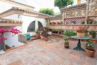 Casa en Casco Antiguo. Magnifica casa con piscina en san isidro