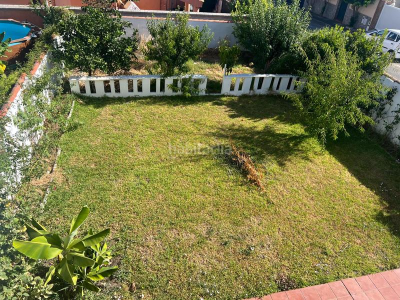 Foto ac061a94-edca-4855-8e0e-c967d2706cac. Casa aparellada amb aparcament a San García Algeciras