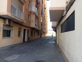 Pis a Astilleros - La Paz  - Loreto - El Corte Inglés. Se vende piso en cádiz, calle barbate