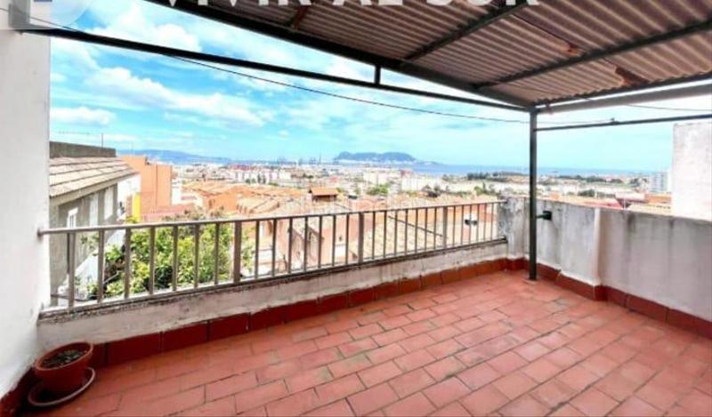 Foto 3036b044-de61-4b28-8251-dd48958209a9. Piso en Pescadores - Saladillo Algeciras