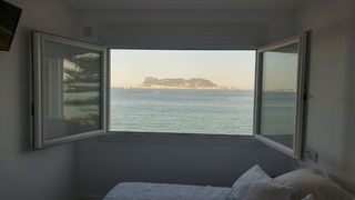 Lloguer Pis a El Rinconcillo. Piso primera línea playa