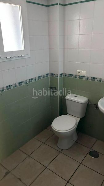 Foto ba40ebd2-da9f-401b-bc5c-c85e3864c8be. Casa adossada amb aparcament a Taraguilla-Estación San Roque