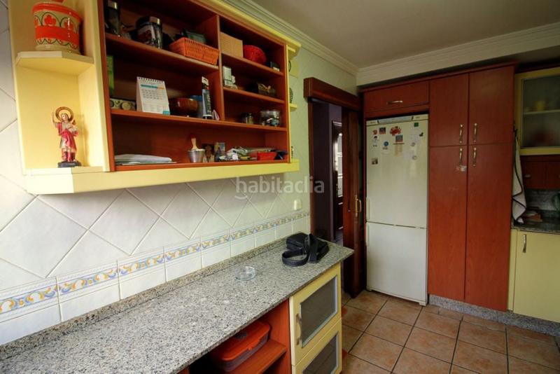 Foto 4b5f3a79-8dd8-4df2-8a35-e78e141f70bf. Casa a schiera con parcheggio in El Rinconcillo Algeciras
