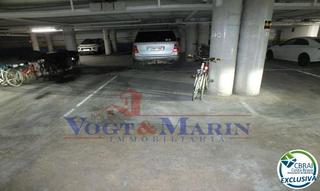Autoparkplatz  Avinguda port canigó. Parking en de 14m2 en santa margarita, roses